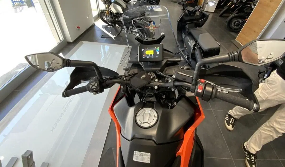 KTM 790 Adventure (2025 - 26) (9)