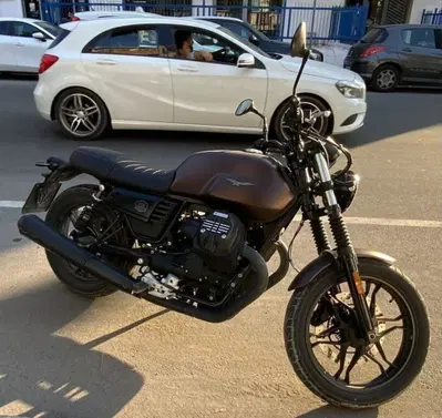 Moto Guzzi V7 III Stone Night Pack (2019 - 20) usata