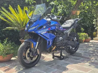Bmw R 1300 RS (2026) usata
