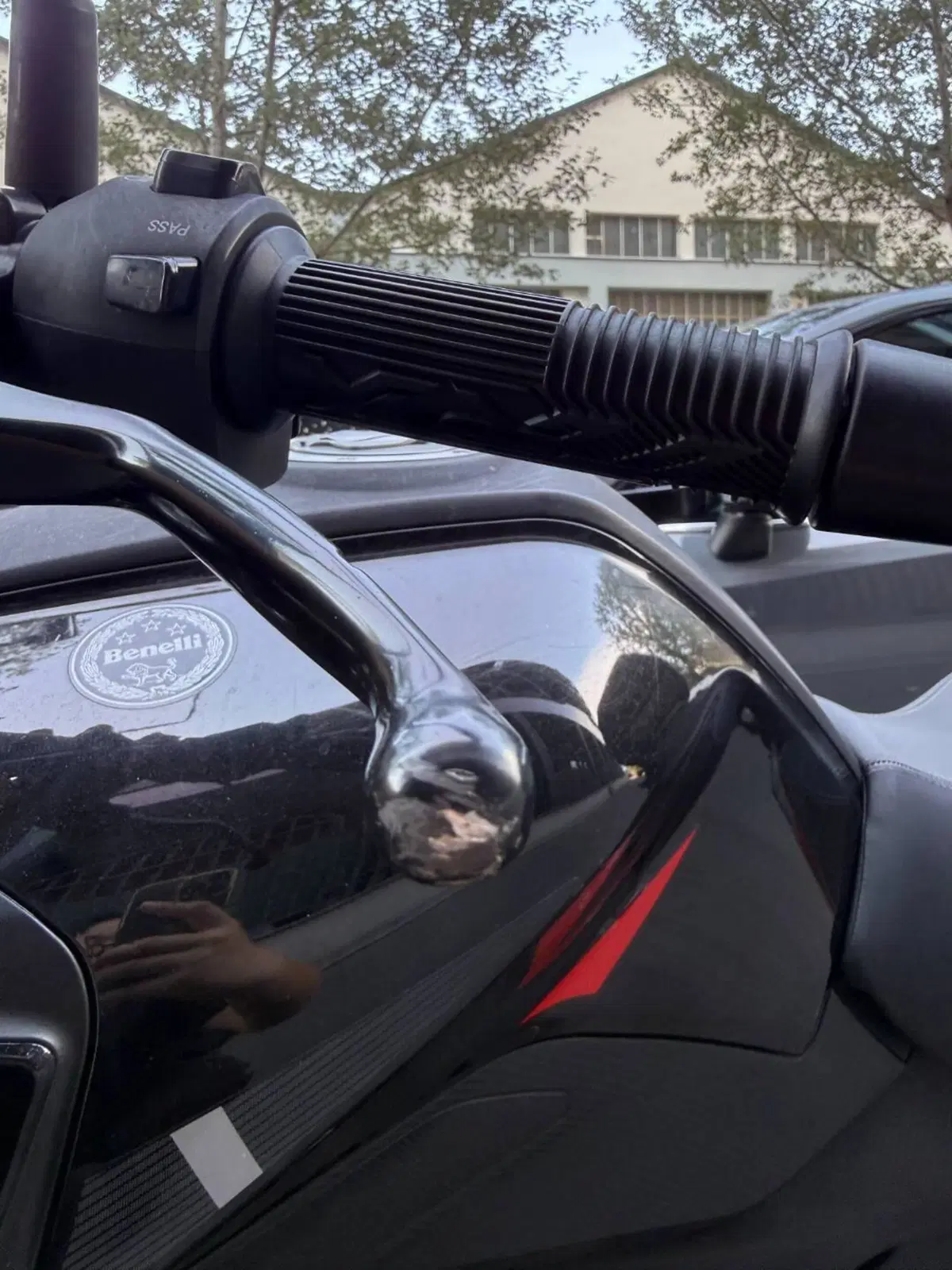 Benelli TRK 251 (2022 - 25) (5)