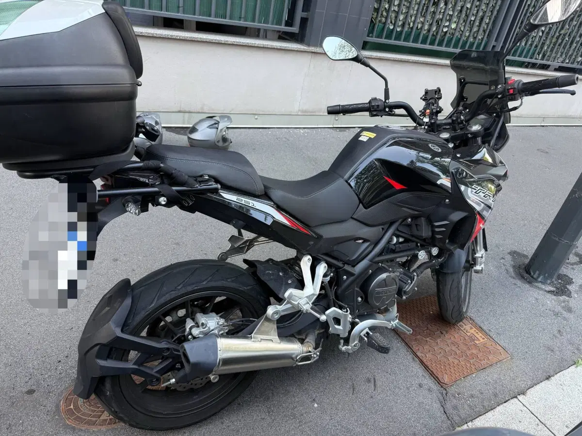 Benelli TRK 251 (2022 - 25) (2)