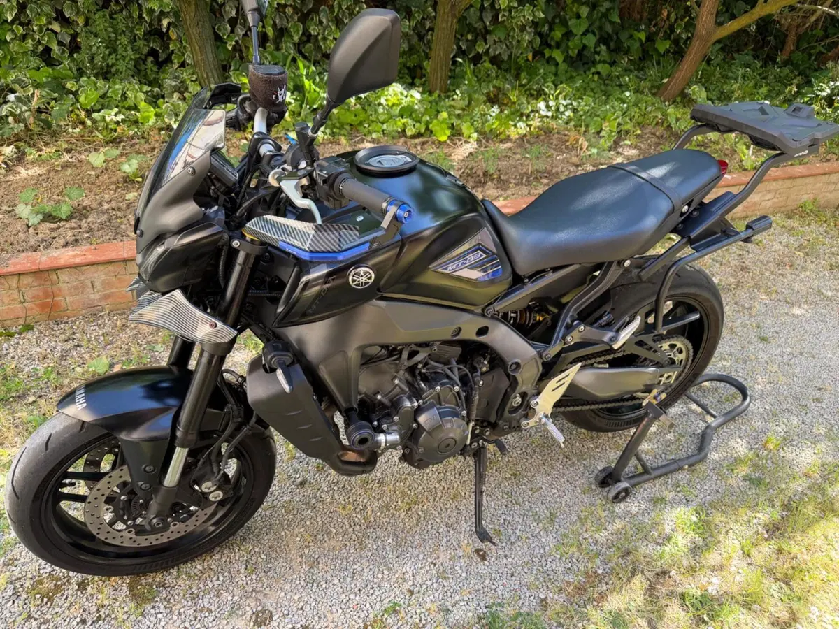 Yamaha MT-09 (2021 - 23) (2)