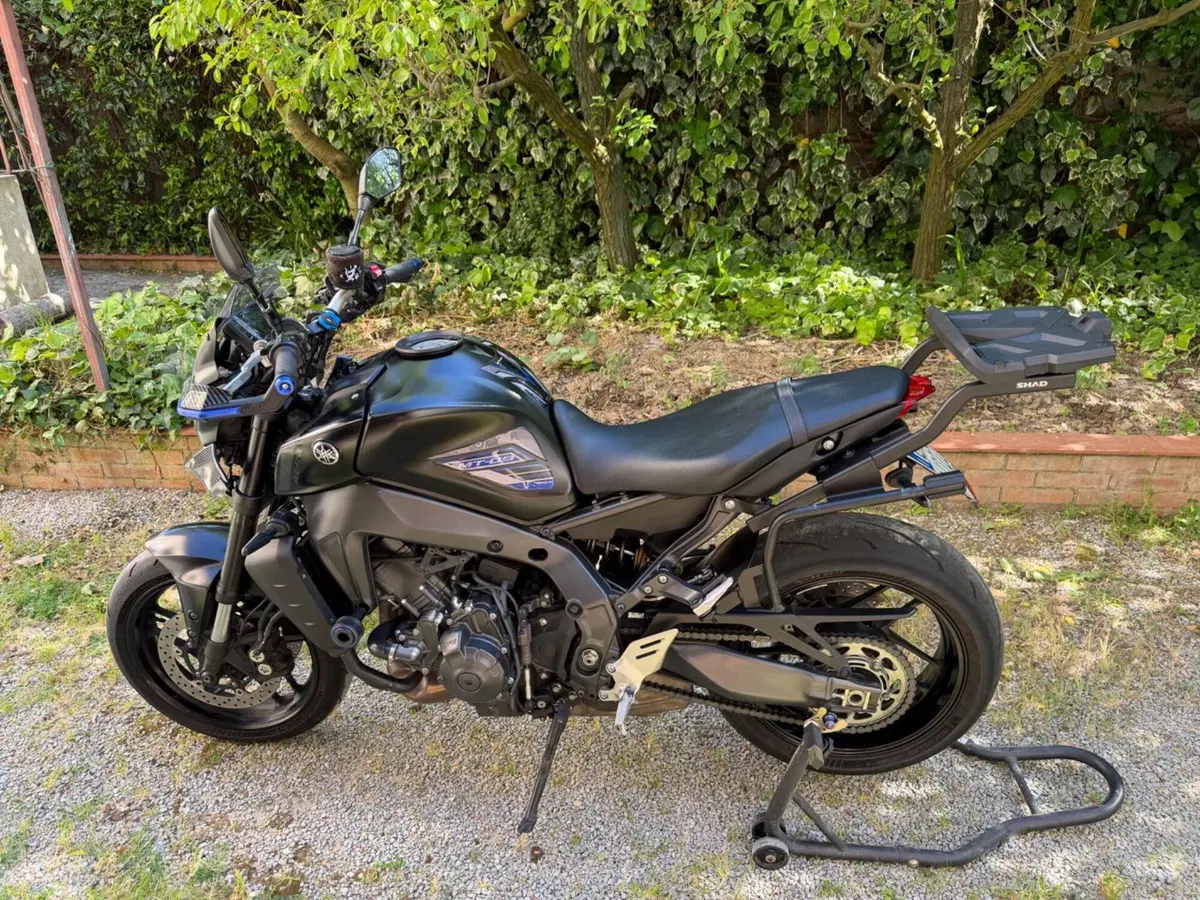 Yamaha MT-09 (2021 - 23) (4)