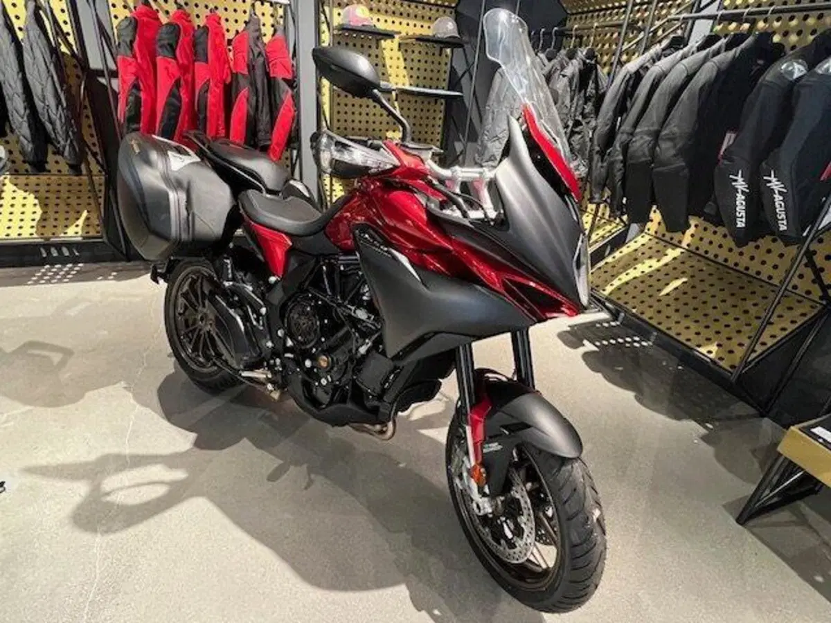 MV Agusta Turismo Veloce 800 Lusso SCS (2021 - 26)