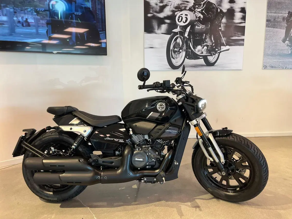 Benelli Leoncino 400 Bobber (2026) (2)
