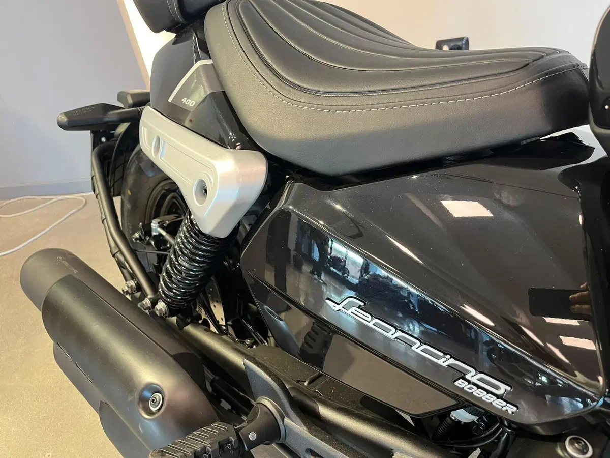 Benelli Leoncino 400 Bobber (2026) (6)