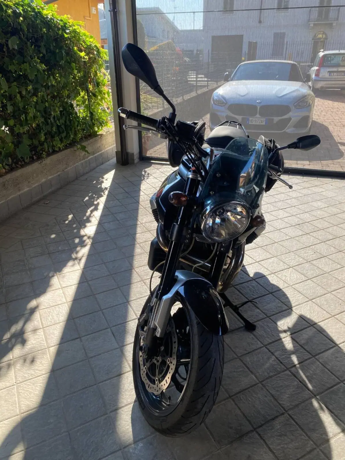 Moto Guzzi Griso 1200 8V (2007 - 12) (3)