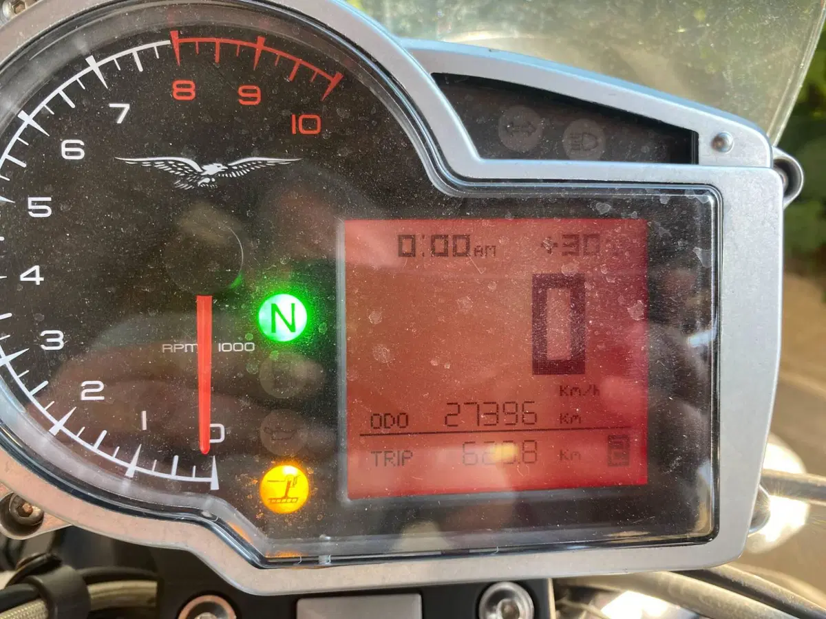 Moto Guzzi Griso 1200 8V (2007 - 12) (4)