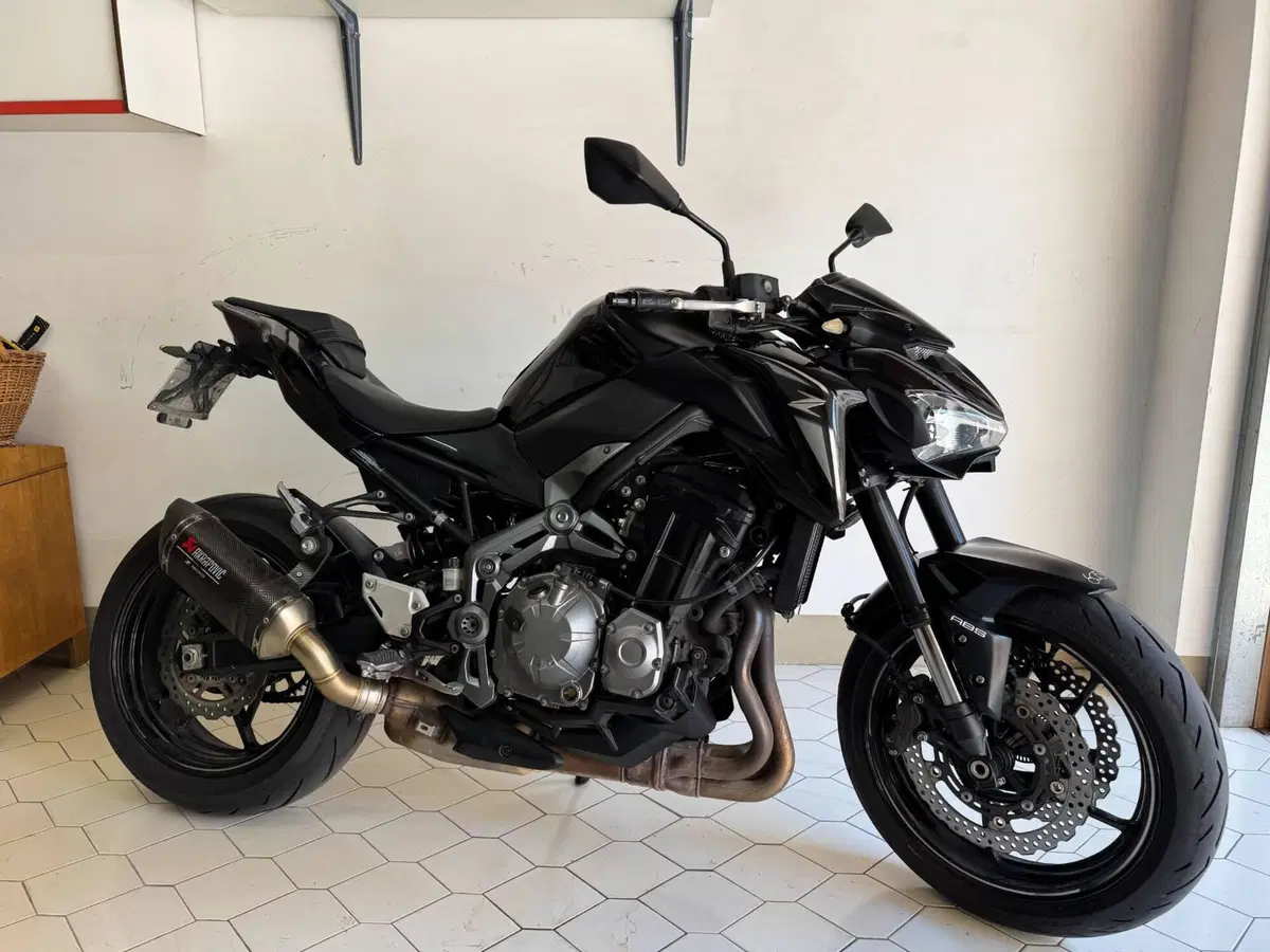 Kawasaki Z 900 Performance (2019) (2)