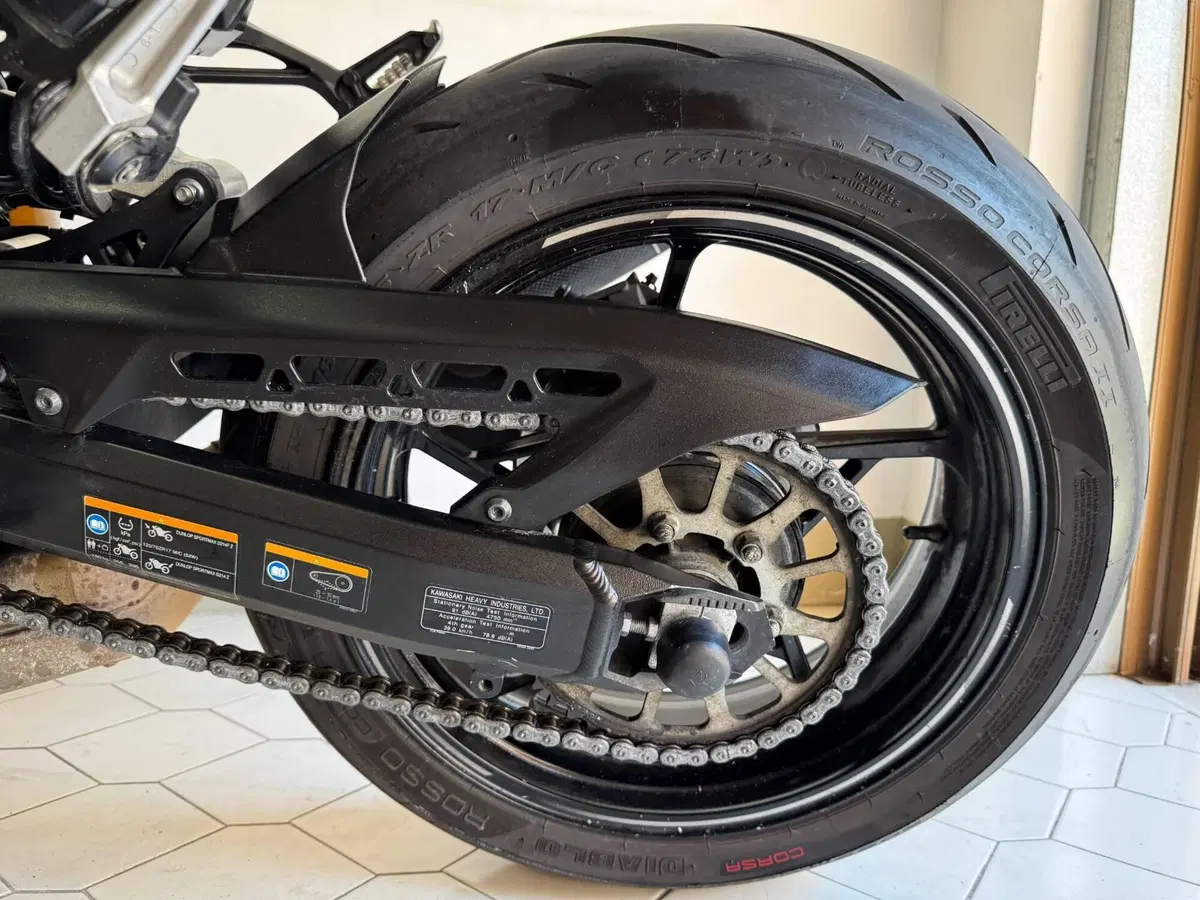 Kawasaki Z 900 Performance (2019) (13)