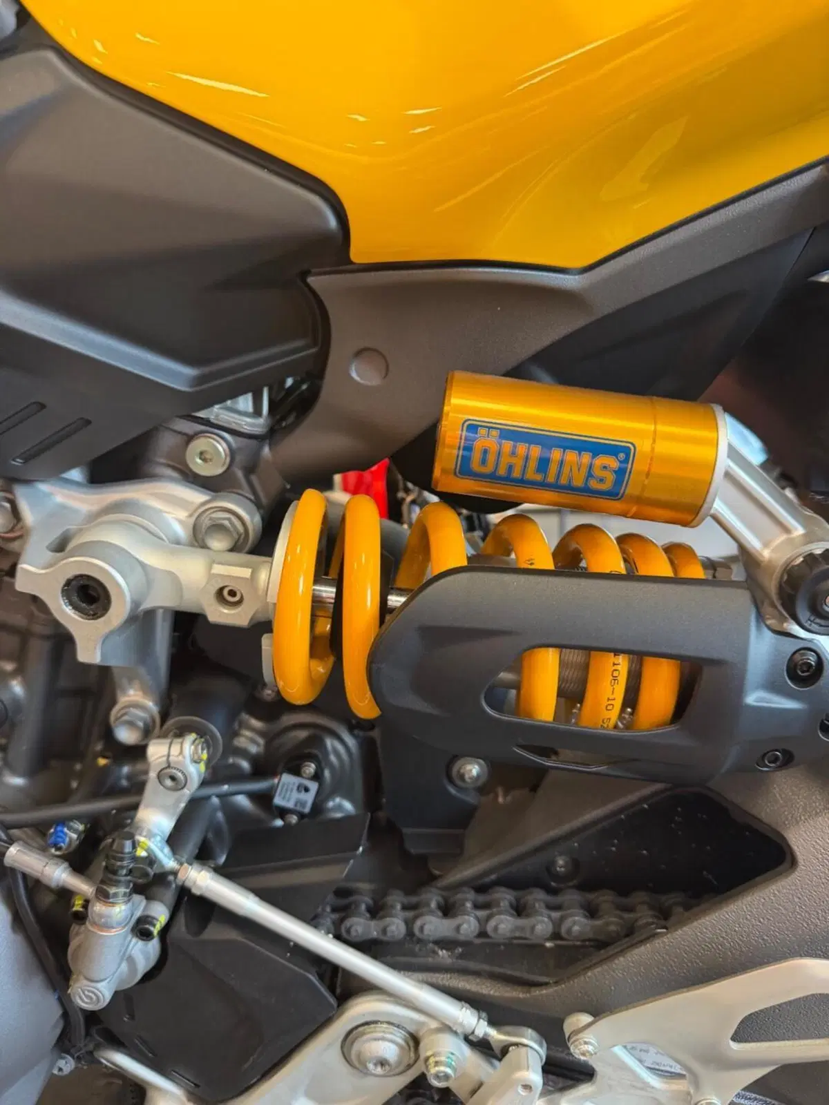 Ducati Streetfighter V2 S (2025 - 26) (9)