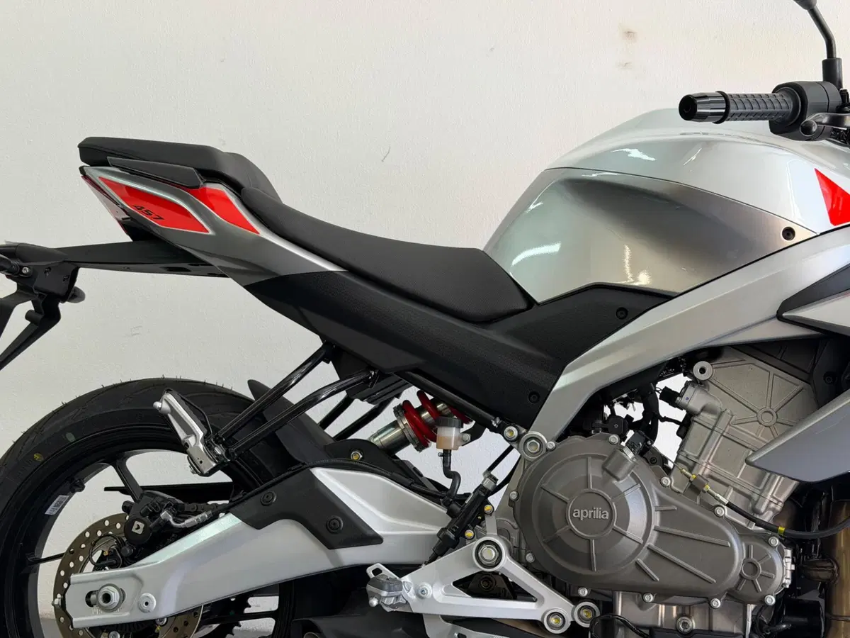 Aprilia Tuono 457 (2025 - 26) (5)