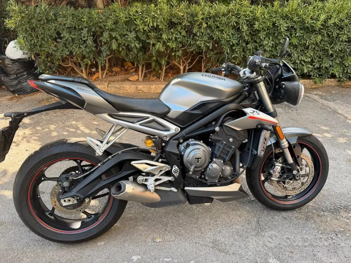 Triumph Street Triple RS (2017 - 19) (2)