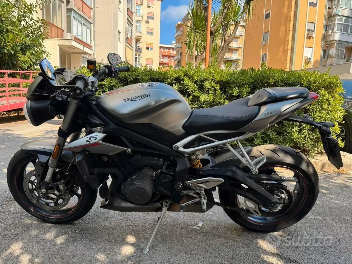 Triumph Street Triple RS (2017 - 19) (4)
