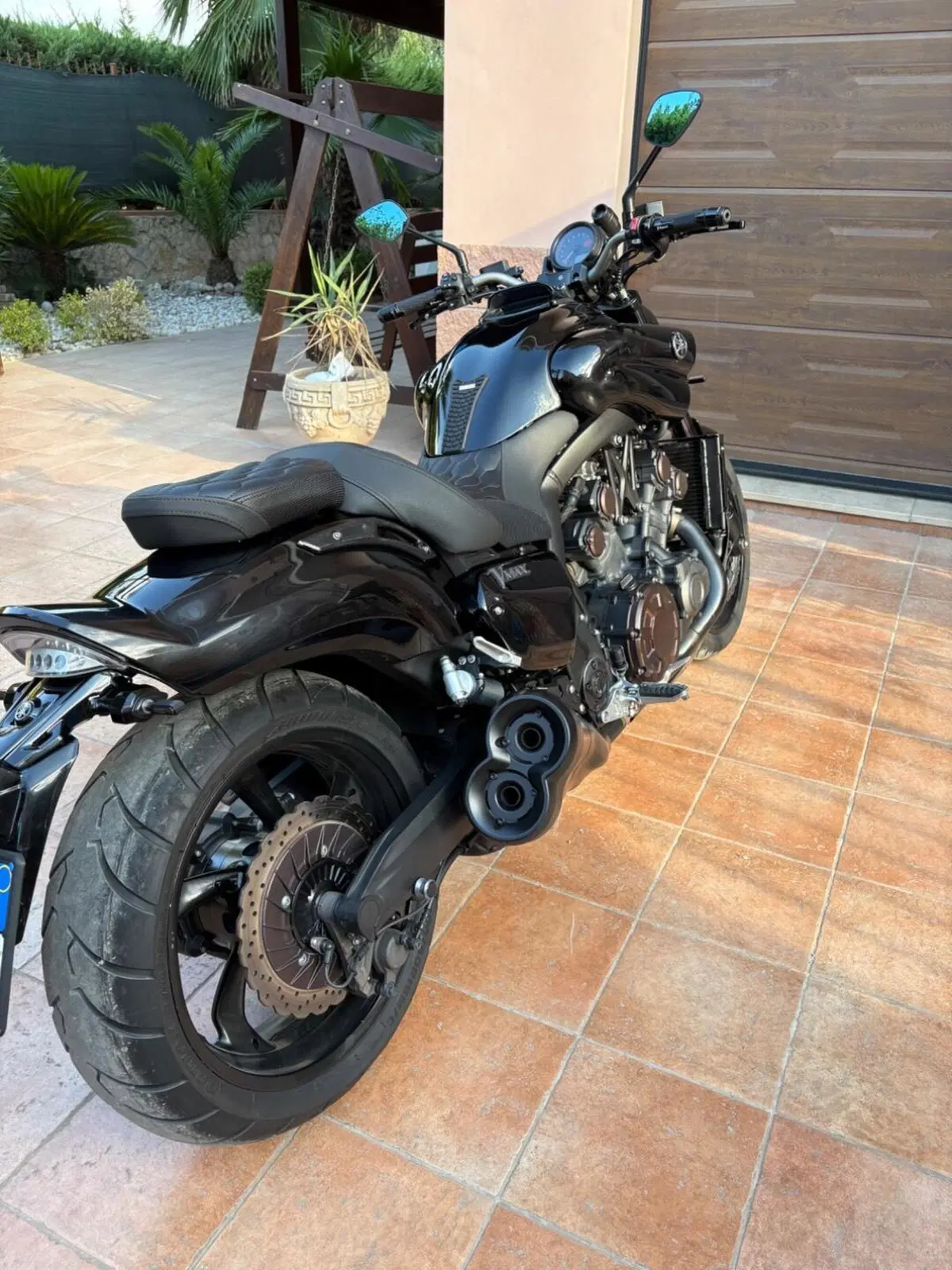Yamaha VMAX (2008 - 17) (6)