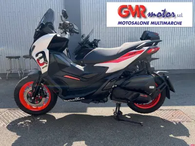 Aprilia SR GT 200 Sport (2025 - 26) usata
