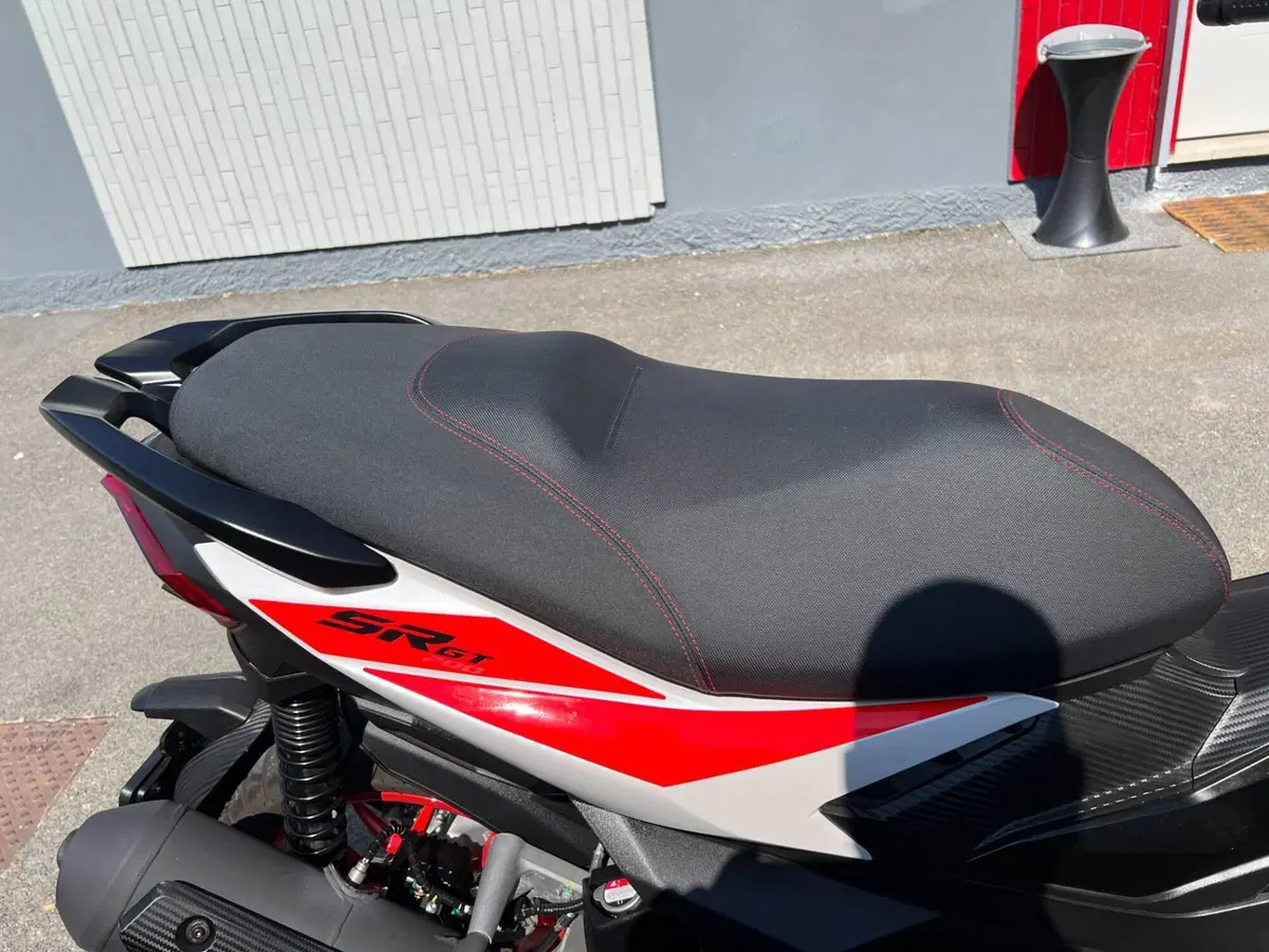 Aprilia SR GT 200 Sport (2025 - 26) (8)