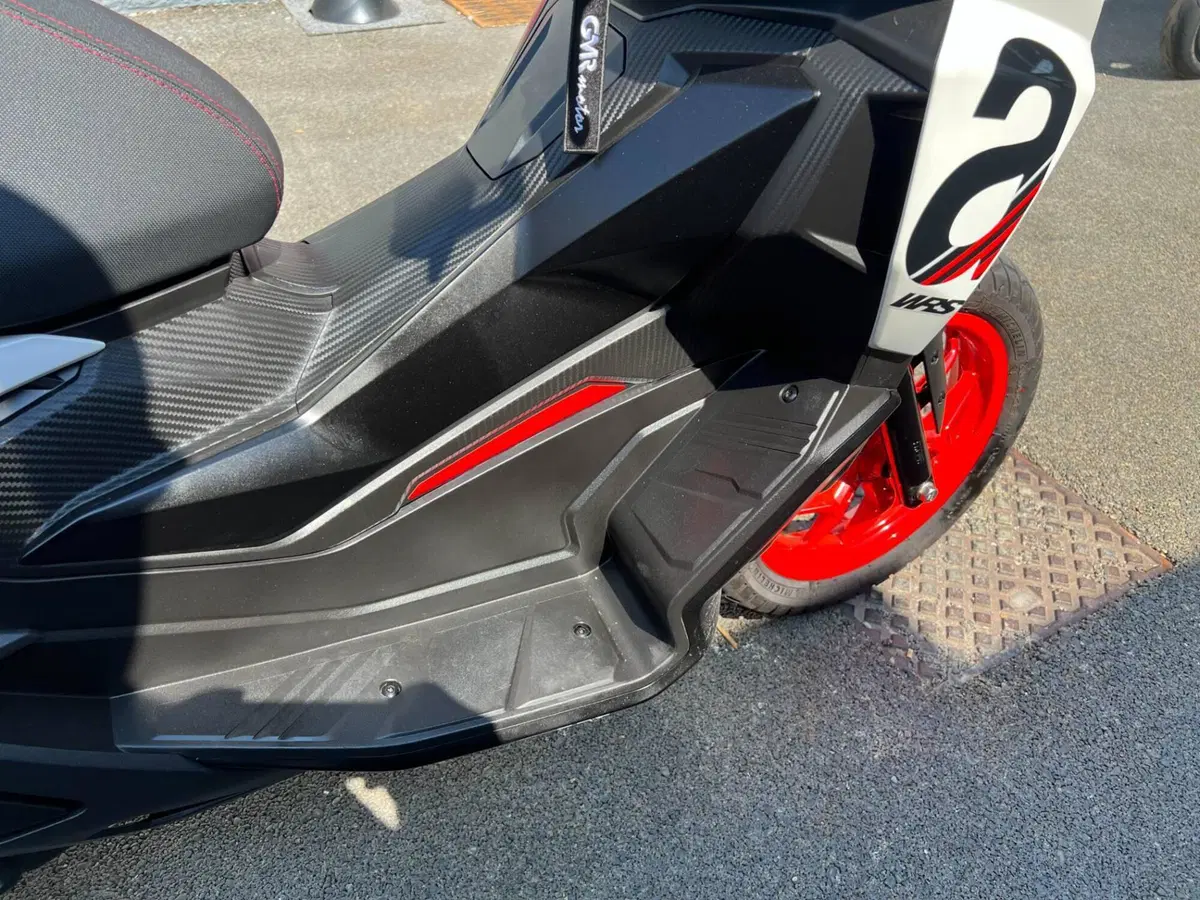 Aprilia SR GT 200 Sport (2025 - 26) (10)