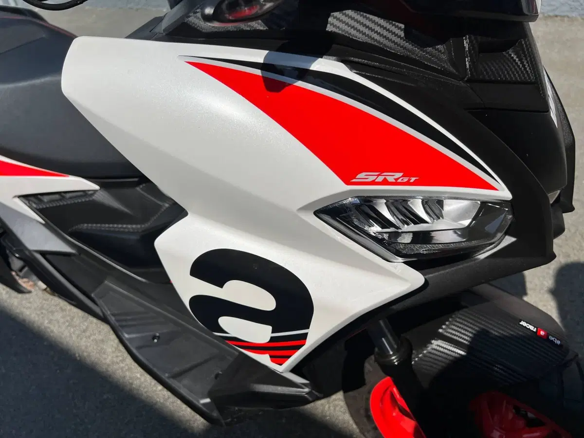 Aprilia SR GT 200 Sport (2025 - 26) (6)