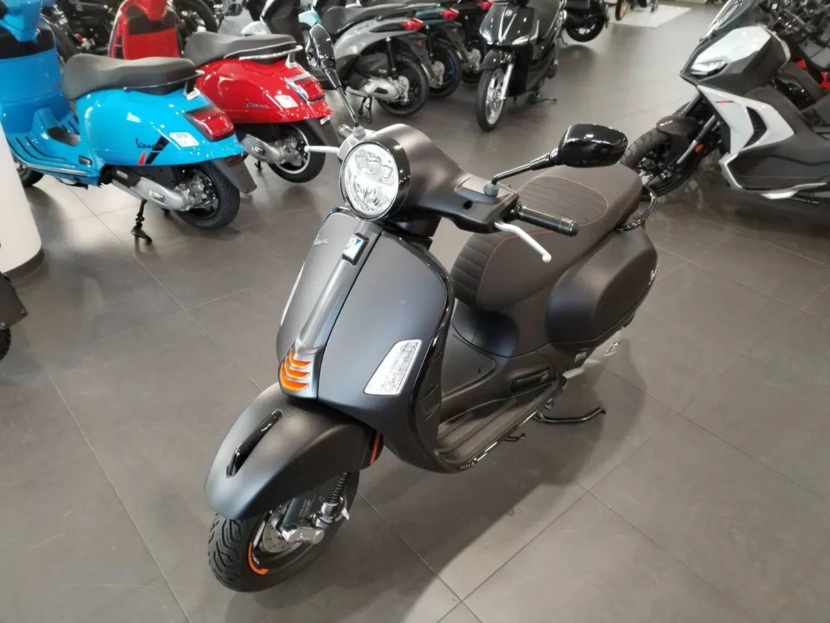 Vespa GTS 125 Supersport (2025 - 26) (6)
