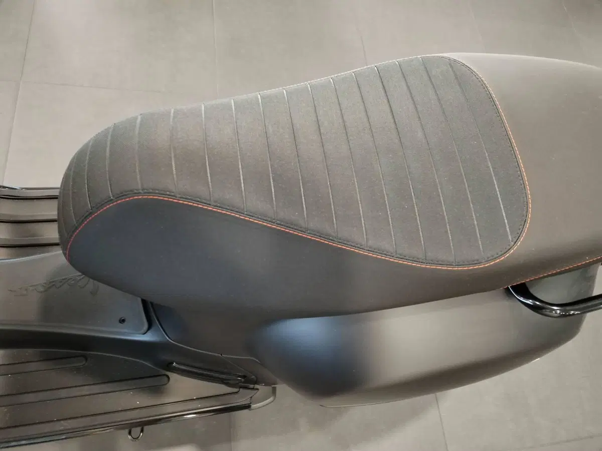 Vespa GTS 125 Supersport (2025 - 26) (7)