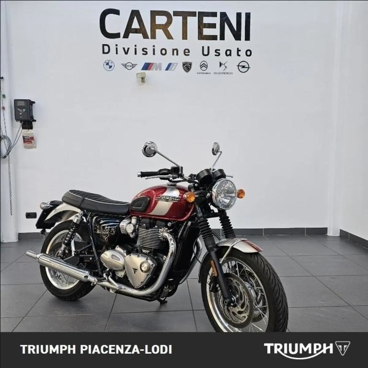 Triumph Bonneville T120 Elvis (2024 - 26) (3)