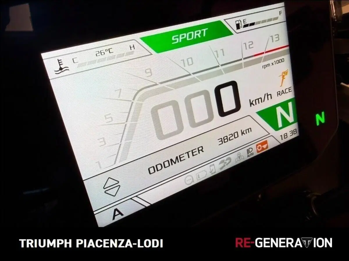 Aprilia Tuono V4 (2021 - 24) (3)
