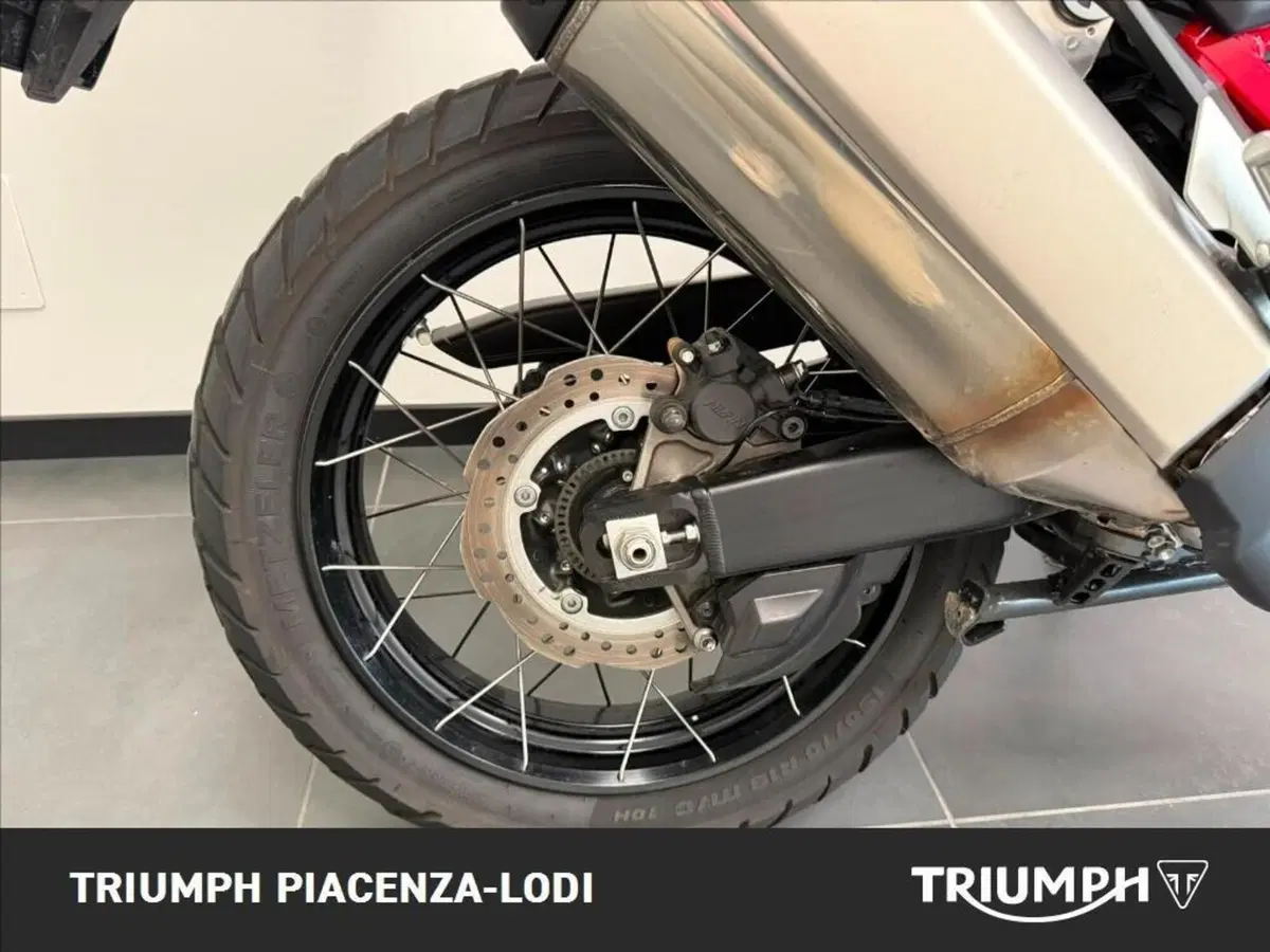 Honda Africa Twin CRF 1100L ES DCT (2024 - 26) (7)