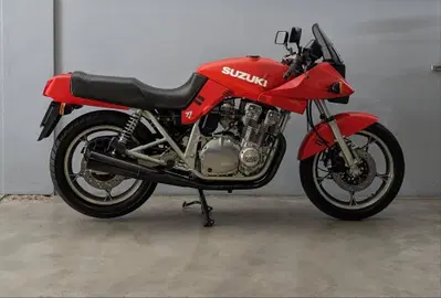Suzuki Katana d'epoca