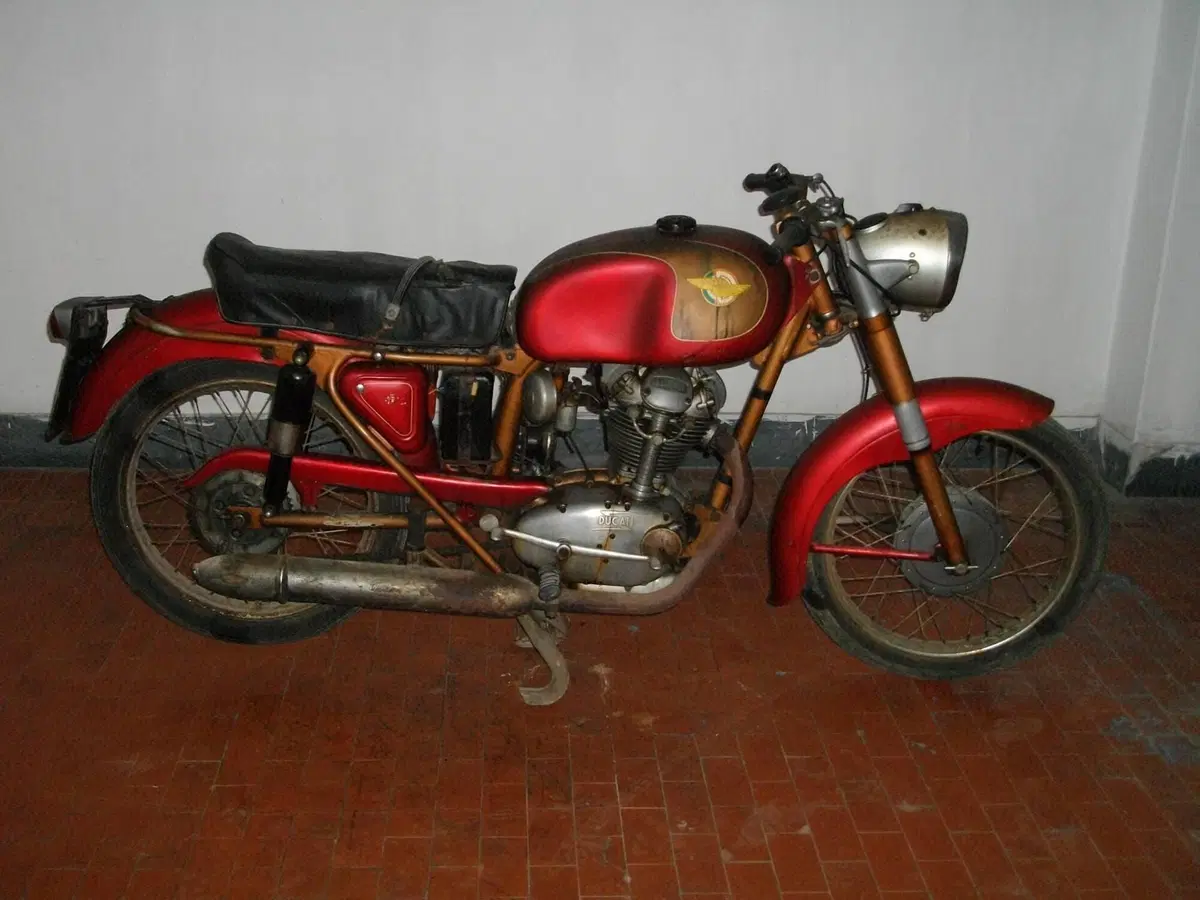 Ducati ELITE 175