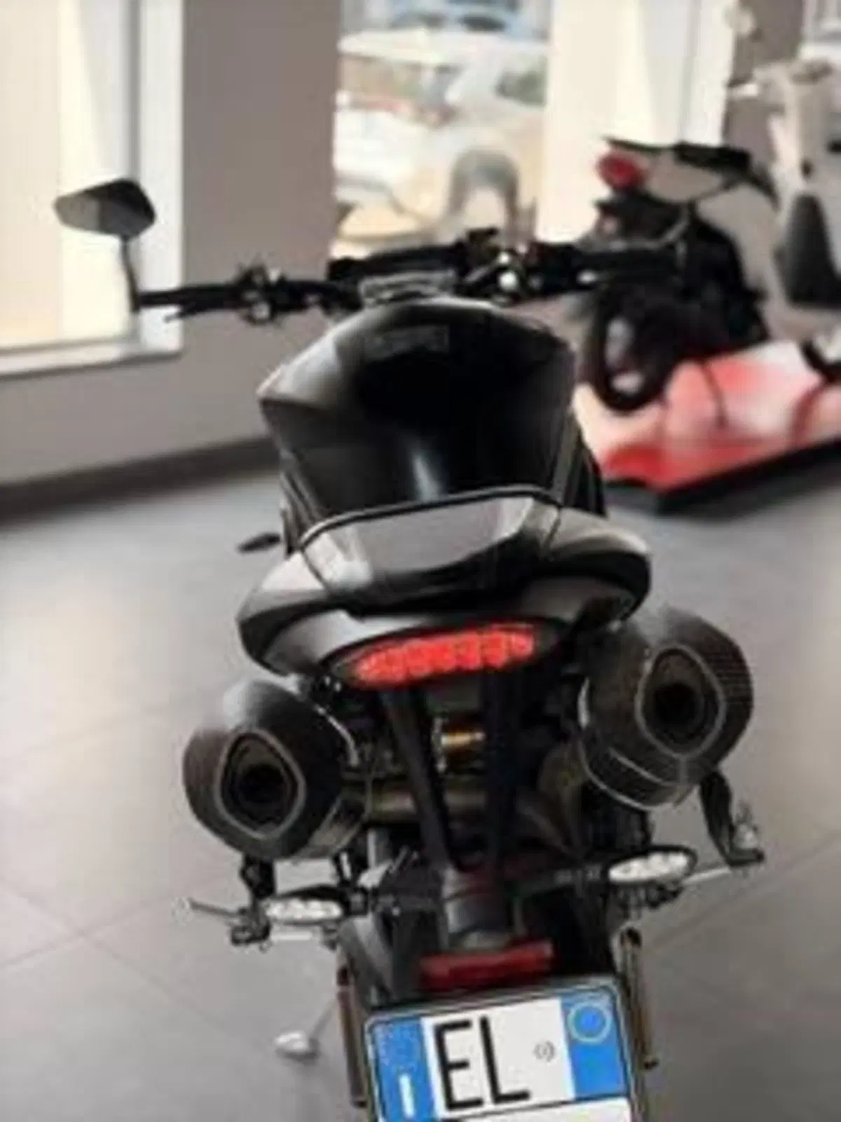 Triumph Speed Triple 1050 S (2018 - 20) (5)