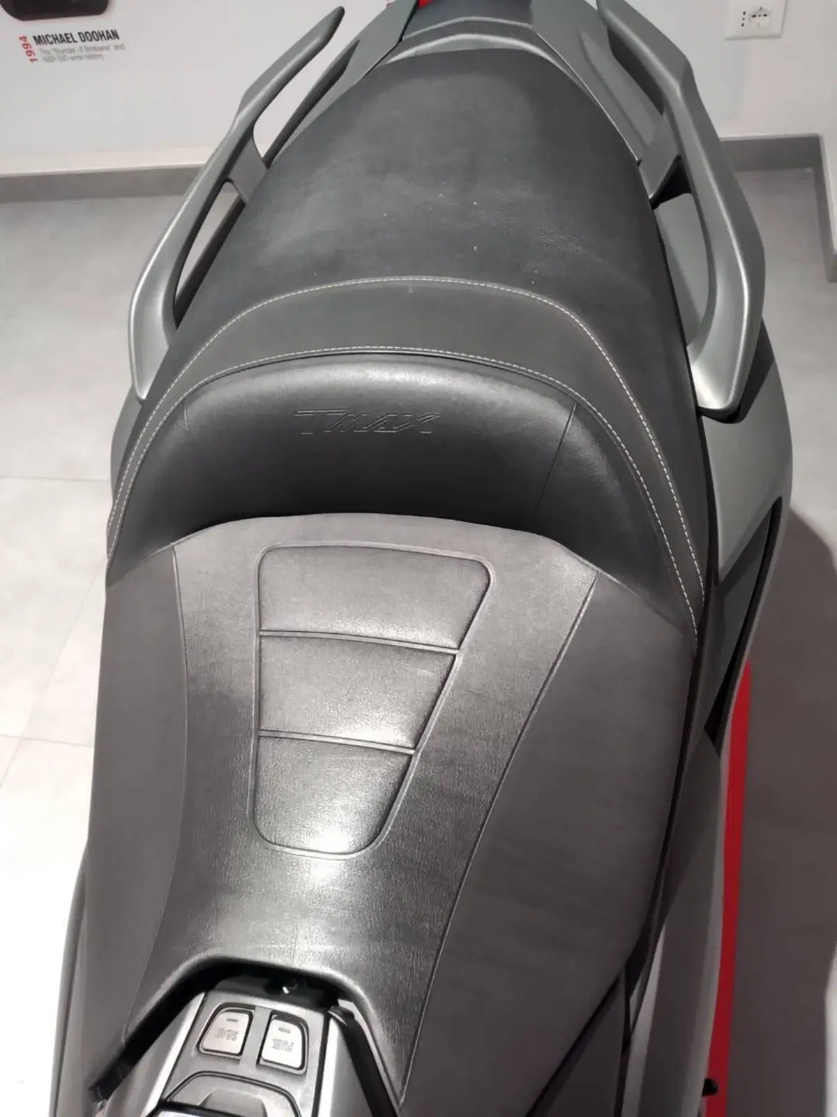 Yamaha T-Max 560 Tech Max (2020) (5)