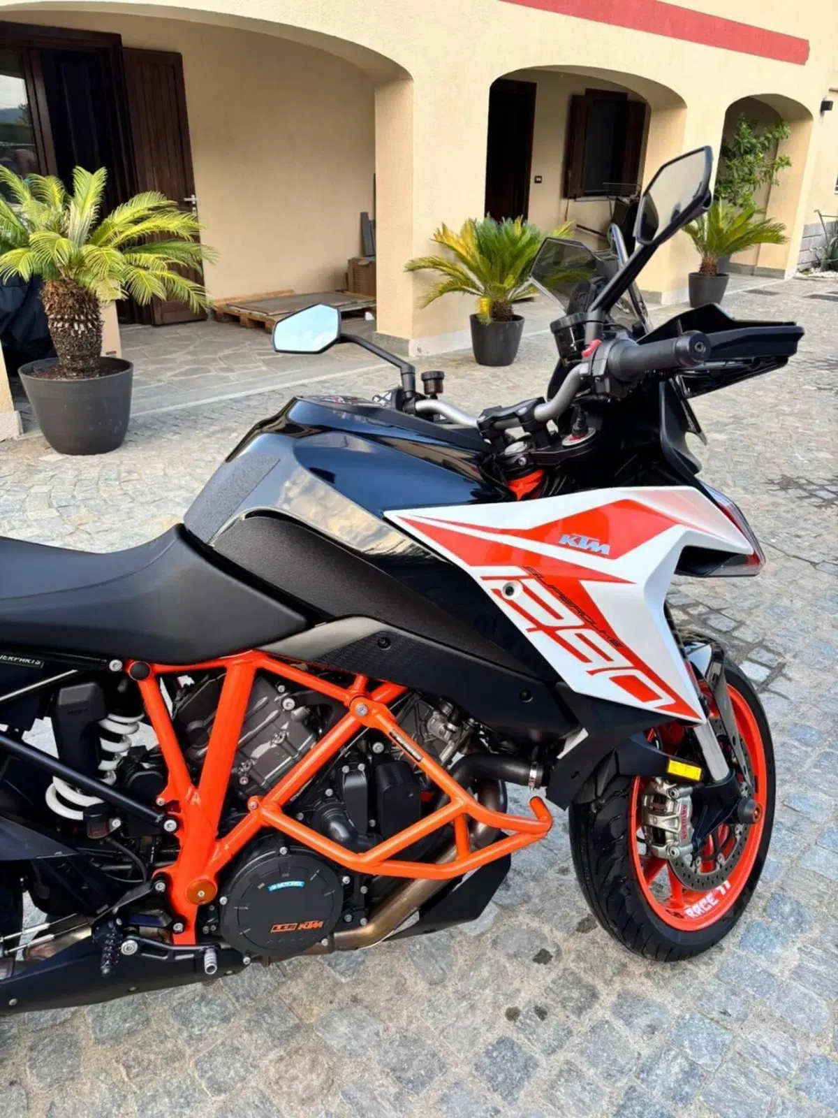 KTM 1290 Super Duke GT (2019 - 20) (7)
