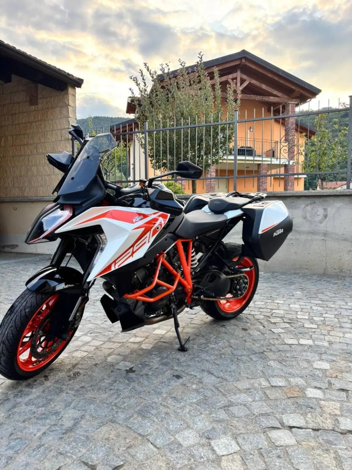 KTM 1290 Super Duke GT (2019 - 20) (8)