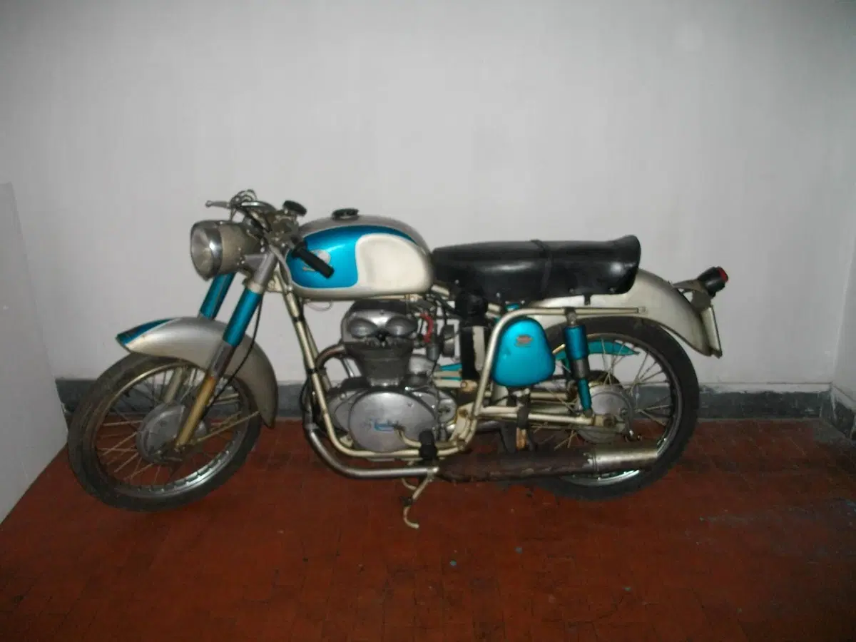 Mondial FB MONDIAL 200 (2)