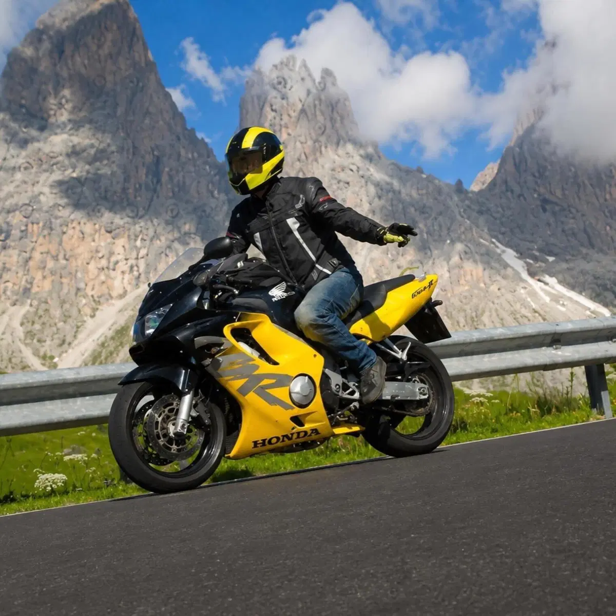 Honda CBR 600 F (1999 - 00) (6)
