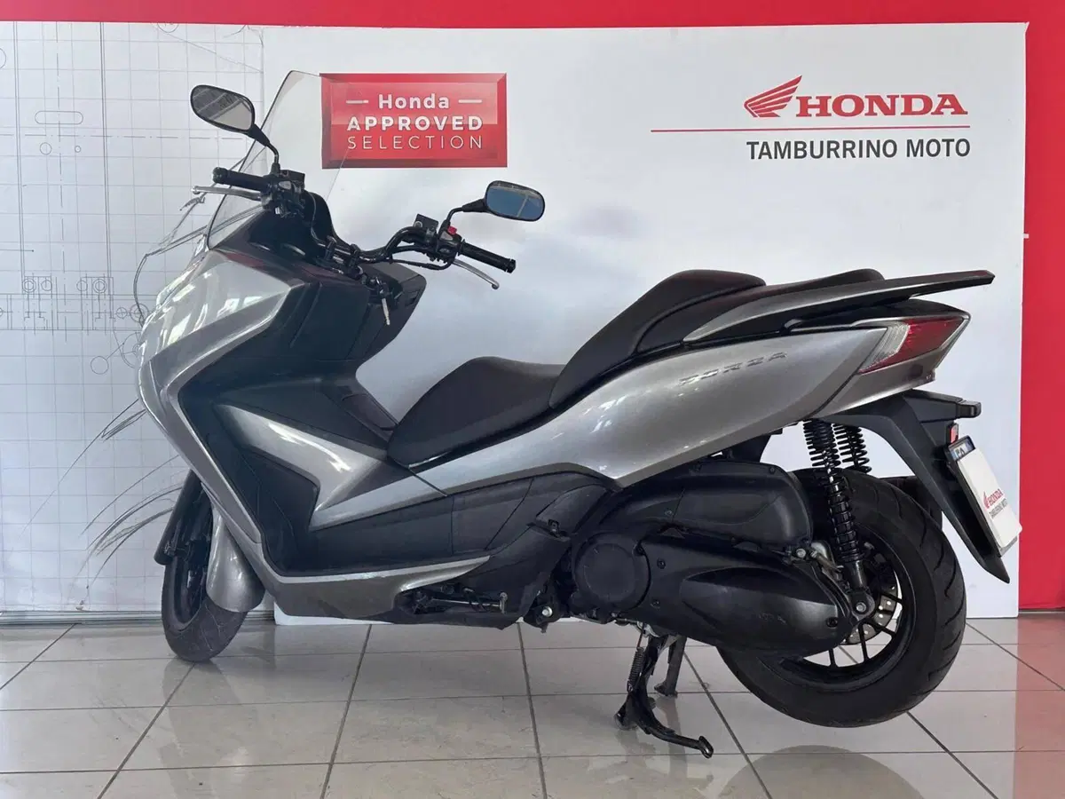 Honda Forza 300 ABS (2013 - 17) (4)