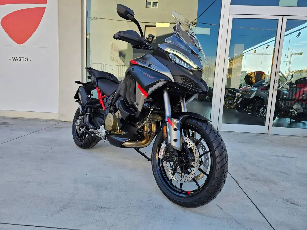Ducati Multistrada V4 S Grand Tour (2024) (6)