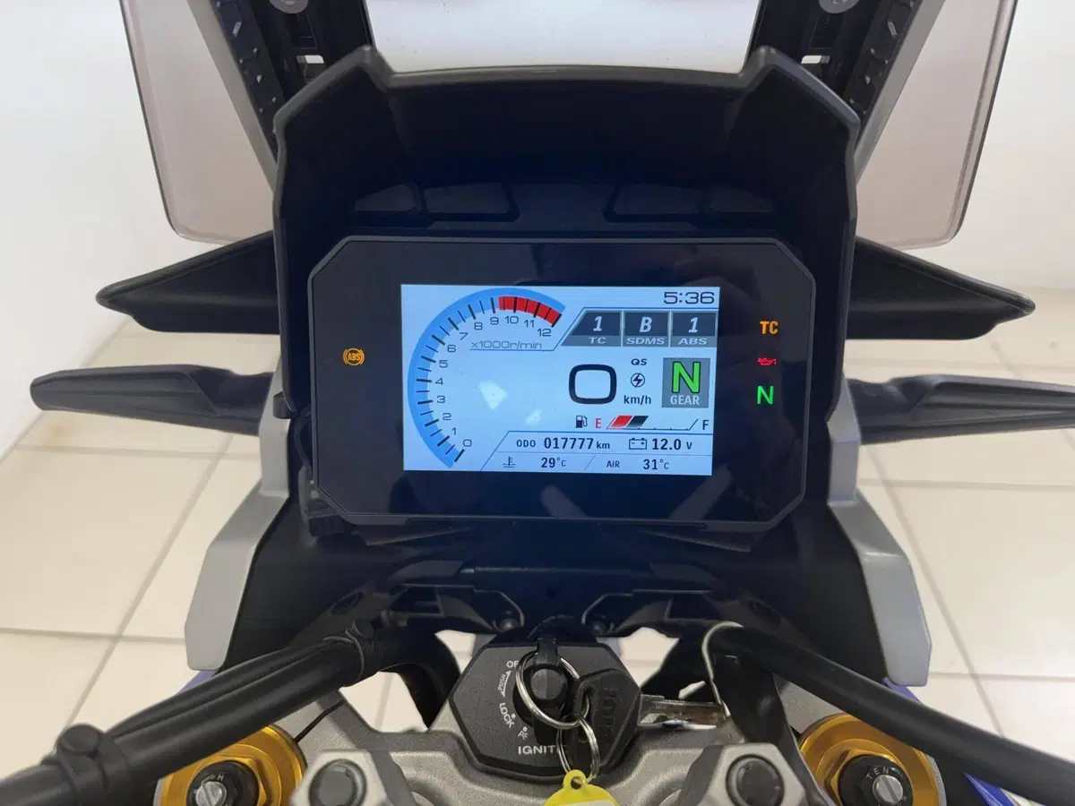 Suzuki V-Strom 1050DE (2023 - 24) (15)