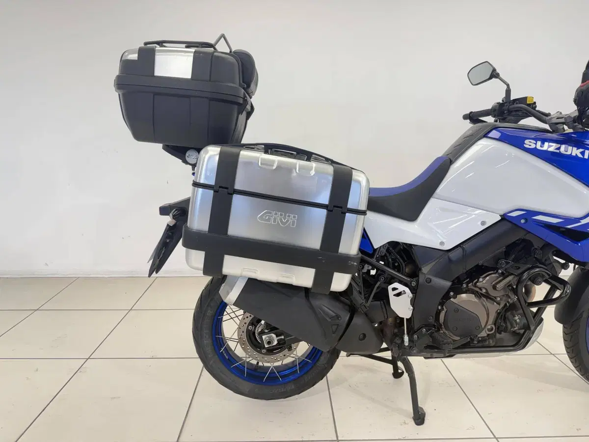 Suzuki V-Strom 1050DE (2023 - 24) (17)
