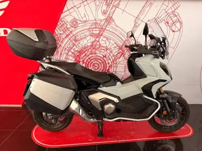 Honda X-ADV 750 DCT Travel (2021 - 24) usata