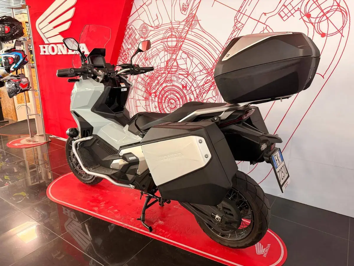 Honda X-ADV 750 DCT Travel (2021 - 24) (7)
