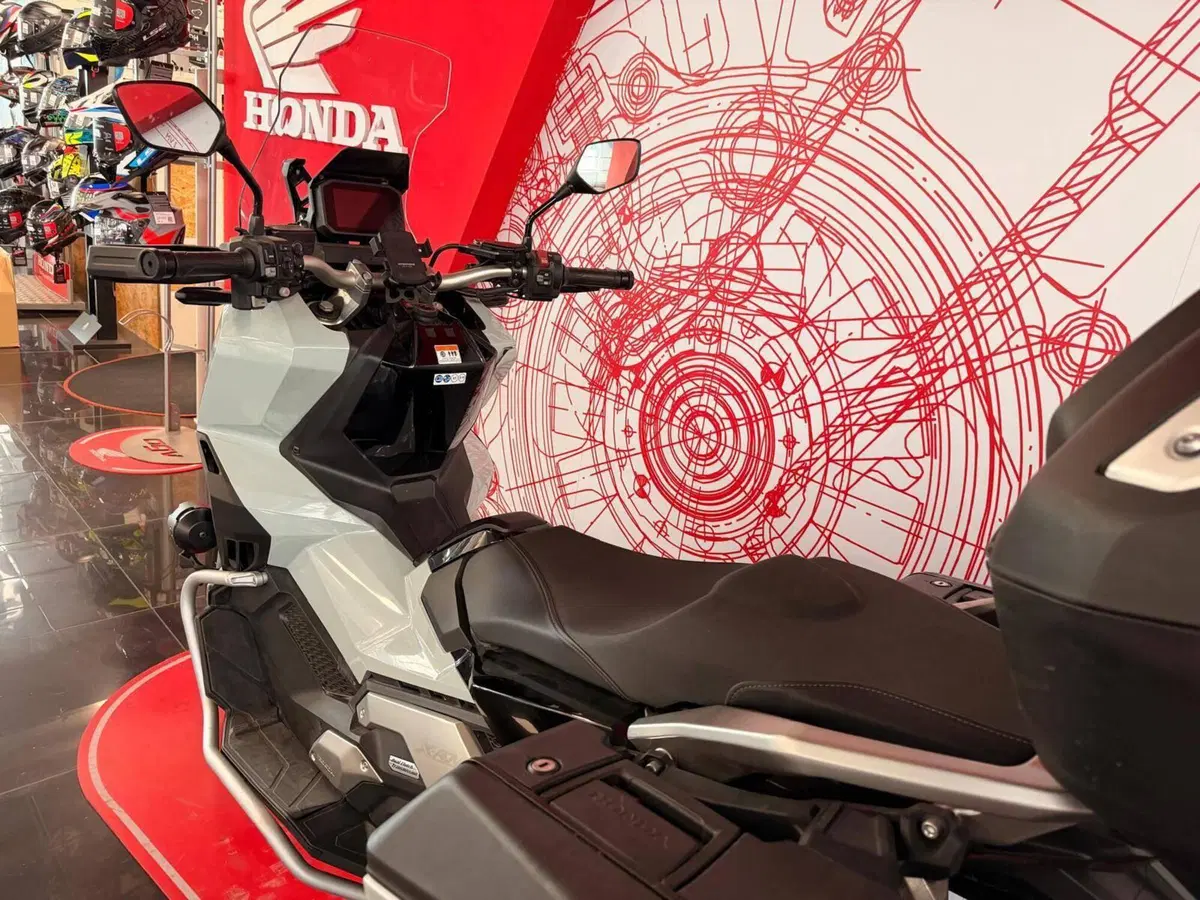 Honda X-ADV 750 DCT Travel (2021 - 24) (8)