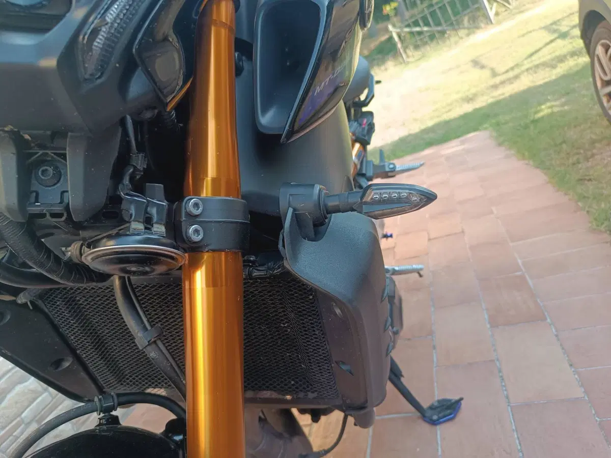 Yamaha MT-09 SP (2021 - 23) (7)
