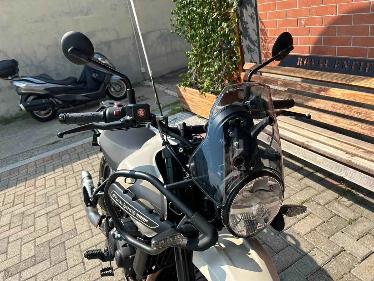 Royal Enfield Himalayan 450 (2024 - 26) (9)
