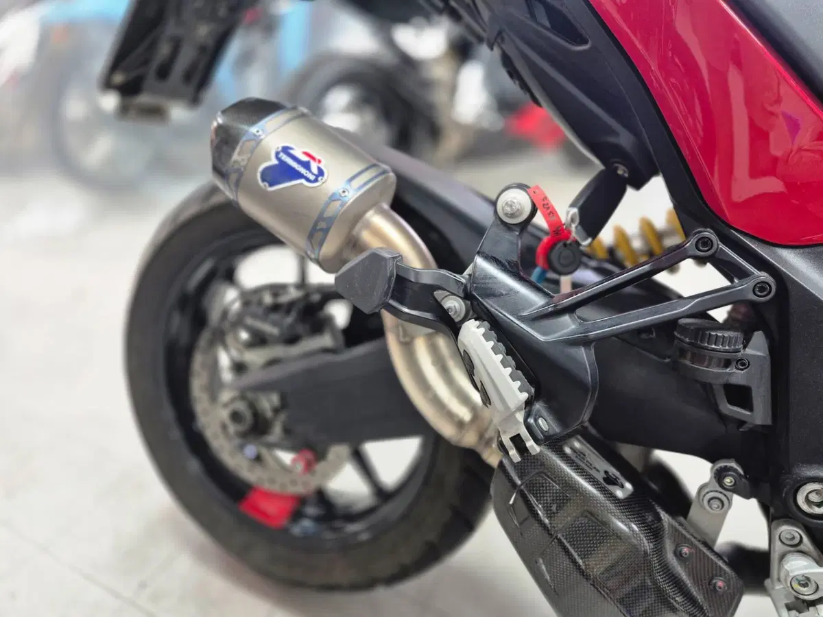 Ducati Multistrada V2 S (2022 - 24) (4)
