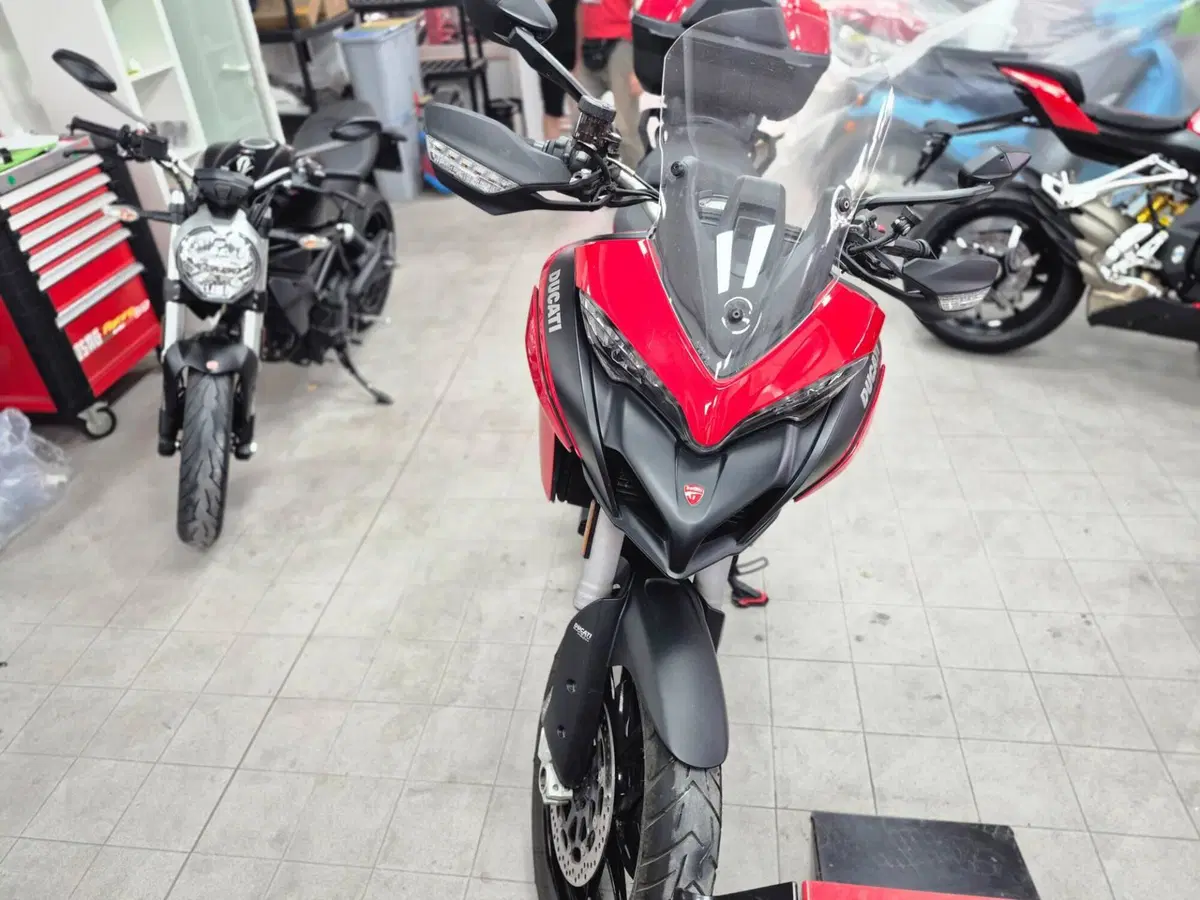 Ducati Multistrada V2 S (2022 - 24) (5)