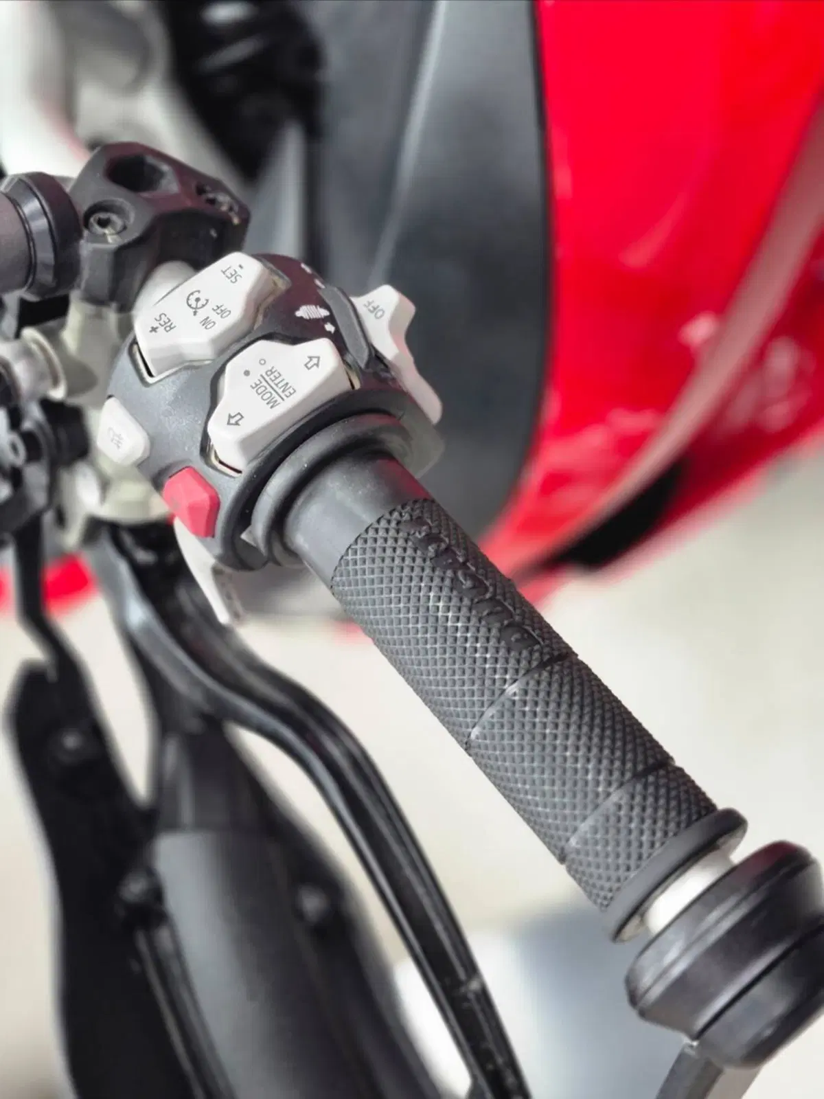 Ducati Multistrada V2 S (2022 - 24) (9)