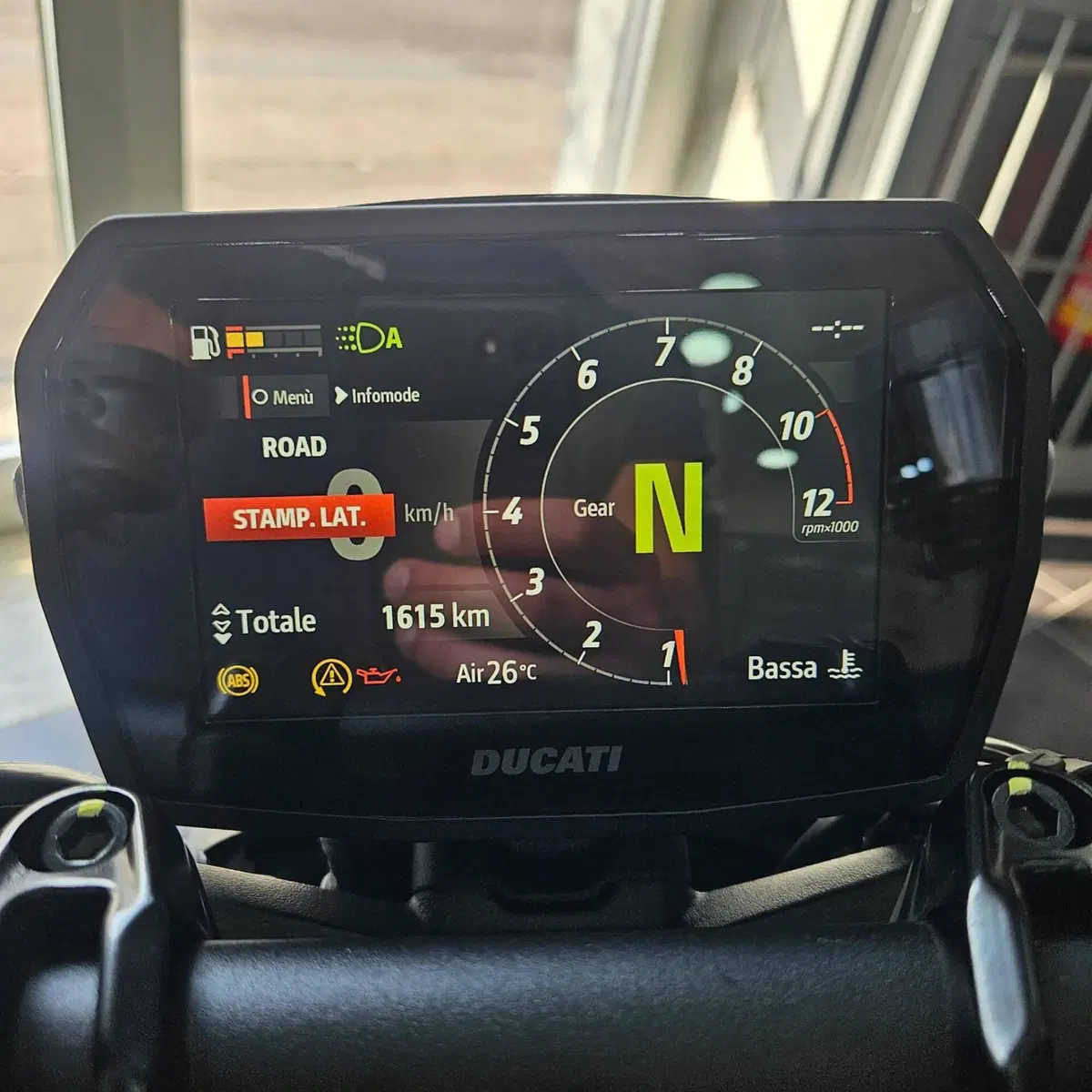Ducati Monster 890 + (2026) (3)