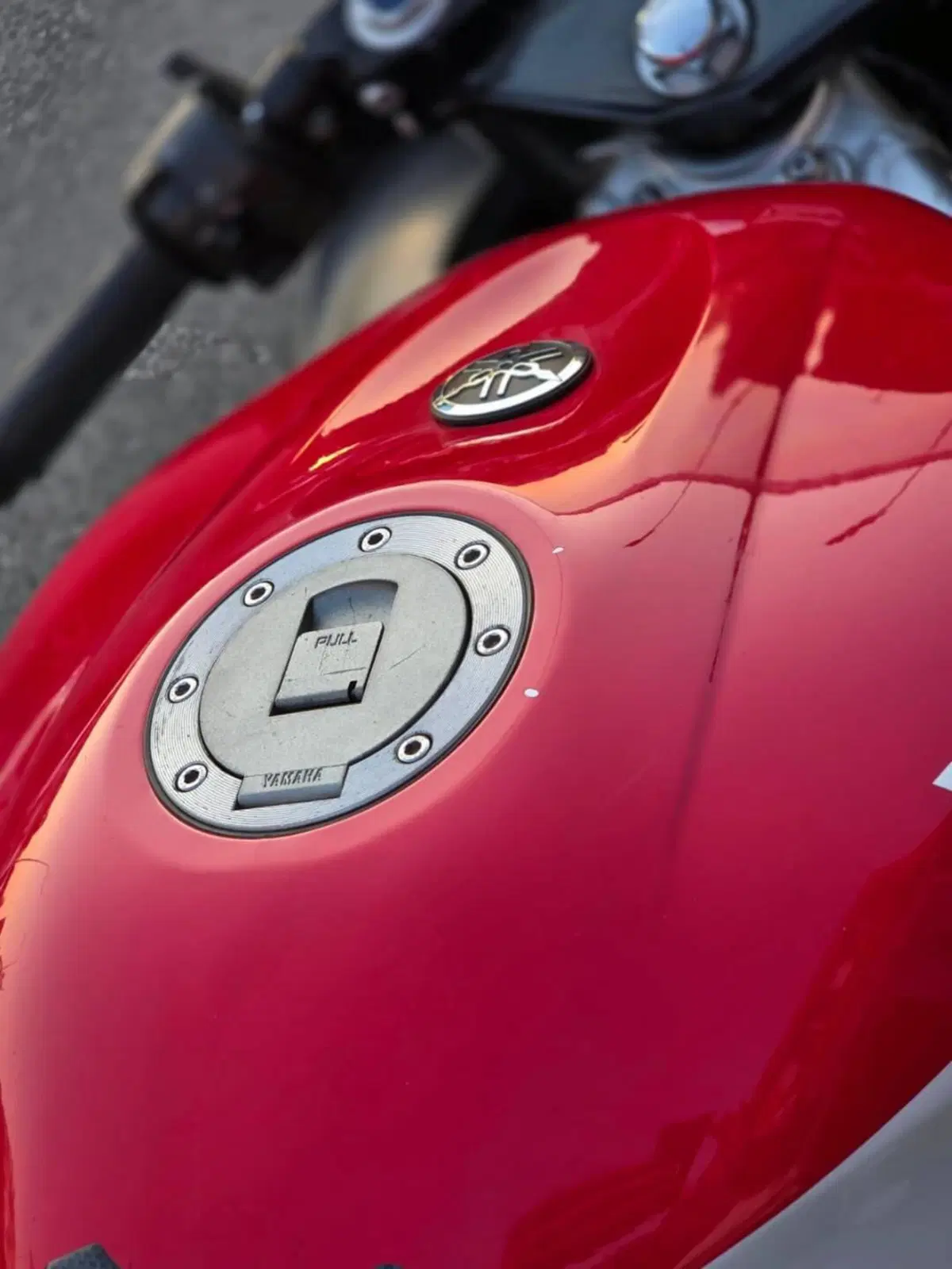 Yamaha YZF R6 (1999 - 00) (5)